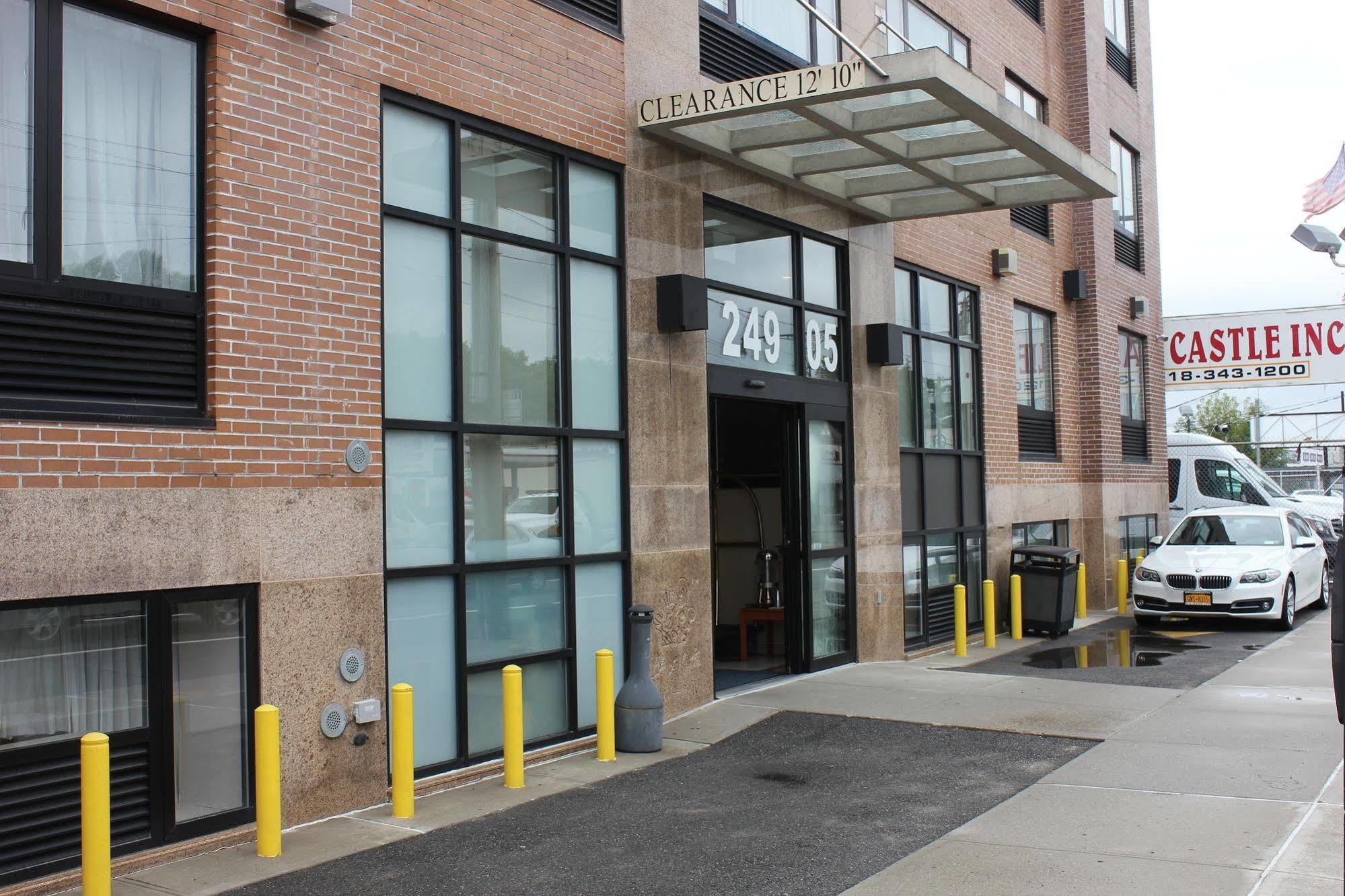 Bellerose Inn Exterior photo